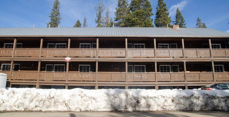 bydleni-a-mzdy-strediskovych-zamestnancu-mise-tezko-splnitelna