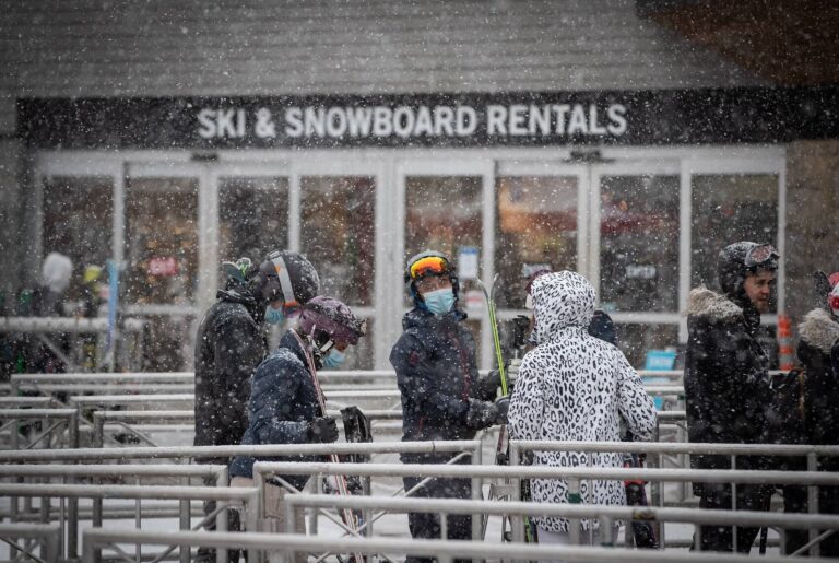 lyzarske-pujcovny-v-koronakrizi-na-a-jdi